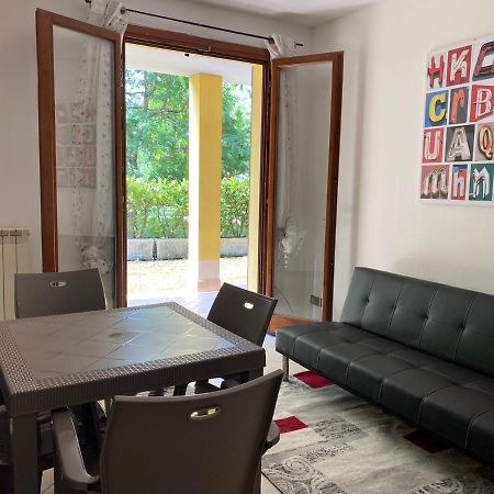 Appartamento Il Faro Con Giardino In Residence Con Piscina Ντεζεντσάνο ντελ Γκάρντα Εξωτερικό φωτογραφία