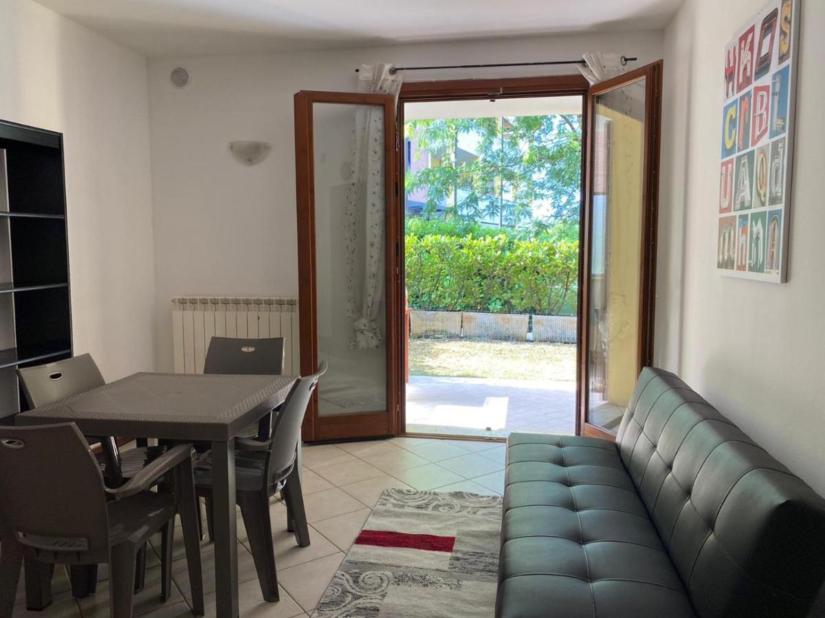 Appartamento Il Faro Con Giardino In Residence Con Piscina Ντεζεντσάνο ντελ Γκάρντα Εξωτερικό φωτογραφία