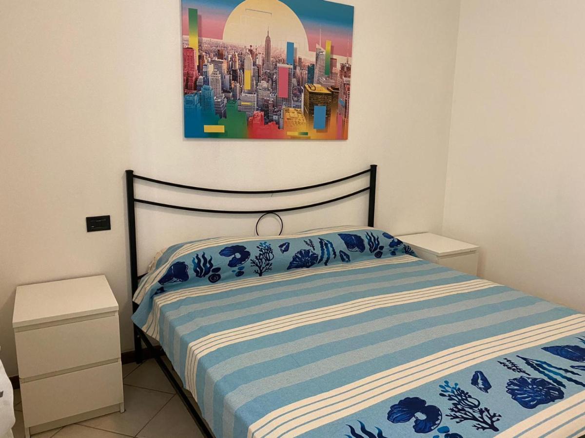 Appartamento Il Faro Con Giardino In Residence Con Piscina Ντεζεντσάνο ντελ Γκάρντα Εξωτερικό φωτογραφία